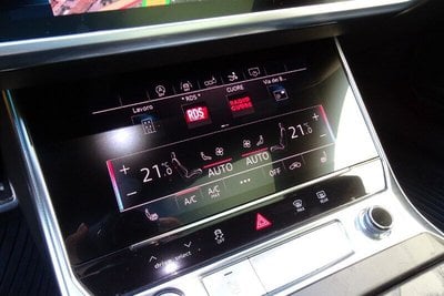 Audi e tron SPB 50 quattro S line edition, Anno 2021, KM 14500 - główne zdjęcie