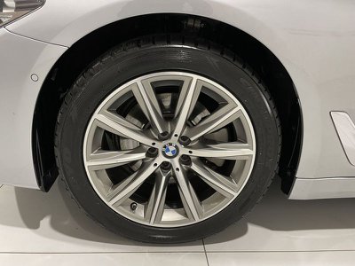 BMW Serie 5 520d aut. Luxury, Anno 2018, KM 144000 - główne zdjęcie
