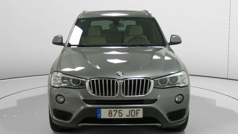 BMW X1 sDrive 18d - główne zdjęcie