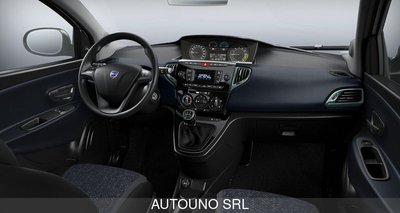 Lancia Ypsilon 1.0 FireFly 5 porte S&S Hybrid Silver GRIGIO PIET - główne zdjęcie
