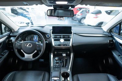 Lexus LC V8 Luxury, Anno 2021, KM 26000 - główne zdjęcie