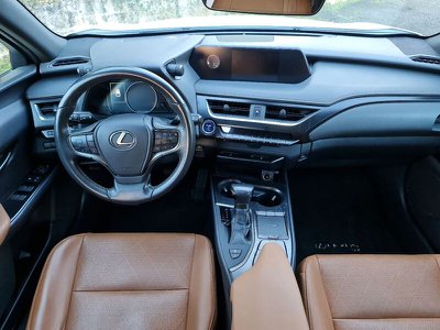 Lexus NX 1ª serie EXECUTIVE 4WD, Anno 2017, KM 75821 - główne zdjęcie