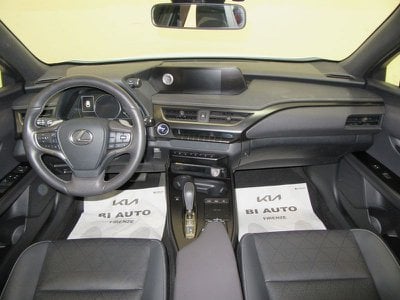 Lexus NX Hybrid 4WD F Sport, Anno 2020, KM 68300 - główne zdjęcie