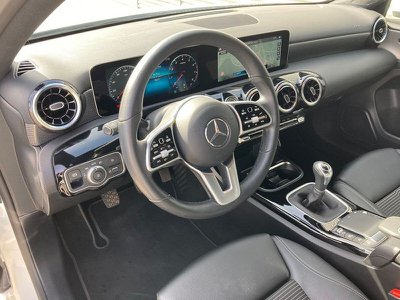 Mercedes Benz CLA 200 Premium AMG, Anno 2020, KM 27490 - główne zdjęcie