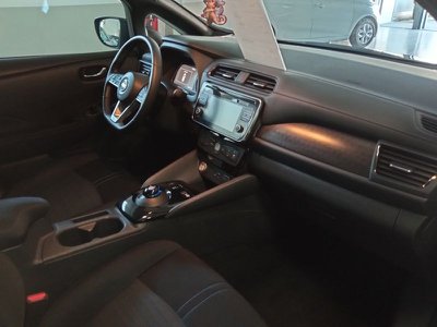 Nissan Leaf Leaf Tekna, Anno 2018, KM 73936 - główne zdjęcie