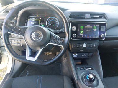 Nissan Leaf Acenta 40 kWh, Anno 2021, KM 40000 - główne zdjęcie