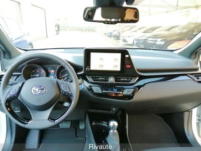 Toyota C HR 2.0 Hybrid E CVT Lounge, Anno 2023, KM 1 - główne zdjęcie
