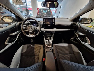 Toyota Yaris 1.5 Hybrid 5 porte Comfort Pack, Anno 2022, KM 5100 - główne zdjęcie