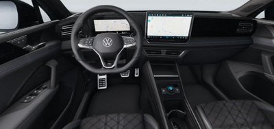 Volkswagen Tiguan 2.0 TDI 150 CV EVO SCR DSG R Line, Anno 2024, - główne zdjęcie
